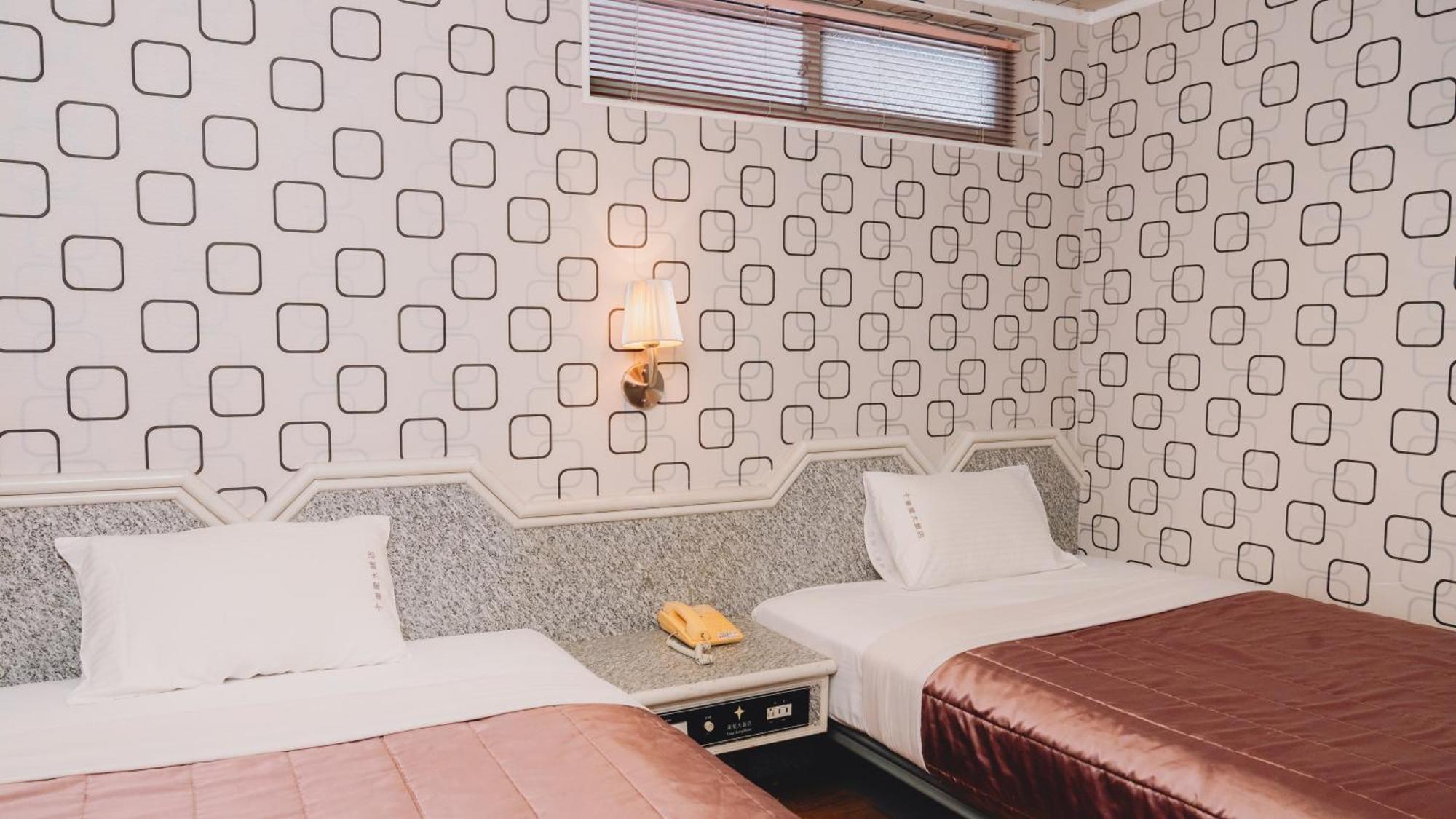 Tong Hsin Hotel Pingtung Eksteriør billede